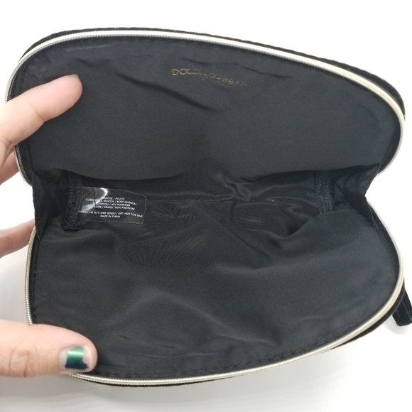 Dolce & Gabbana Beauty black velvet makeup bag - Picture 4 of 5